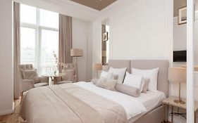AVANTI Home